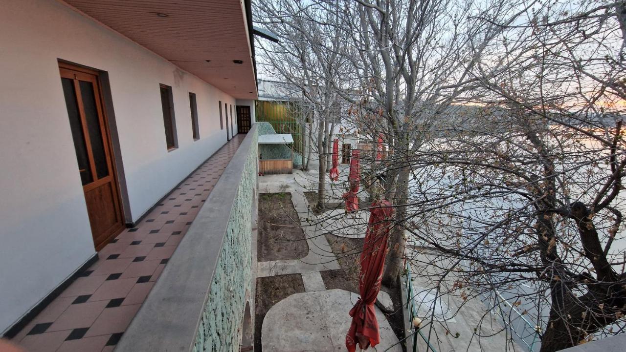 Polo Hotel Yerevan Bagian luar foto